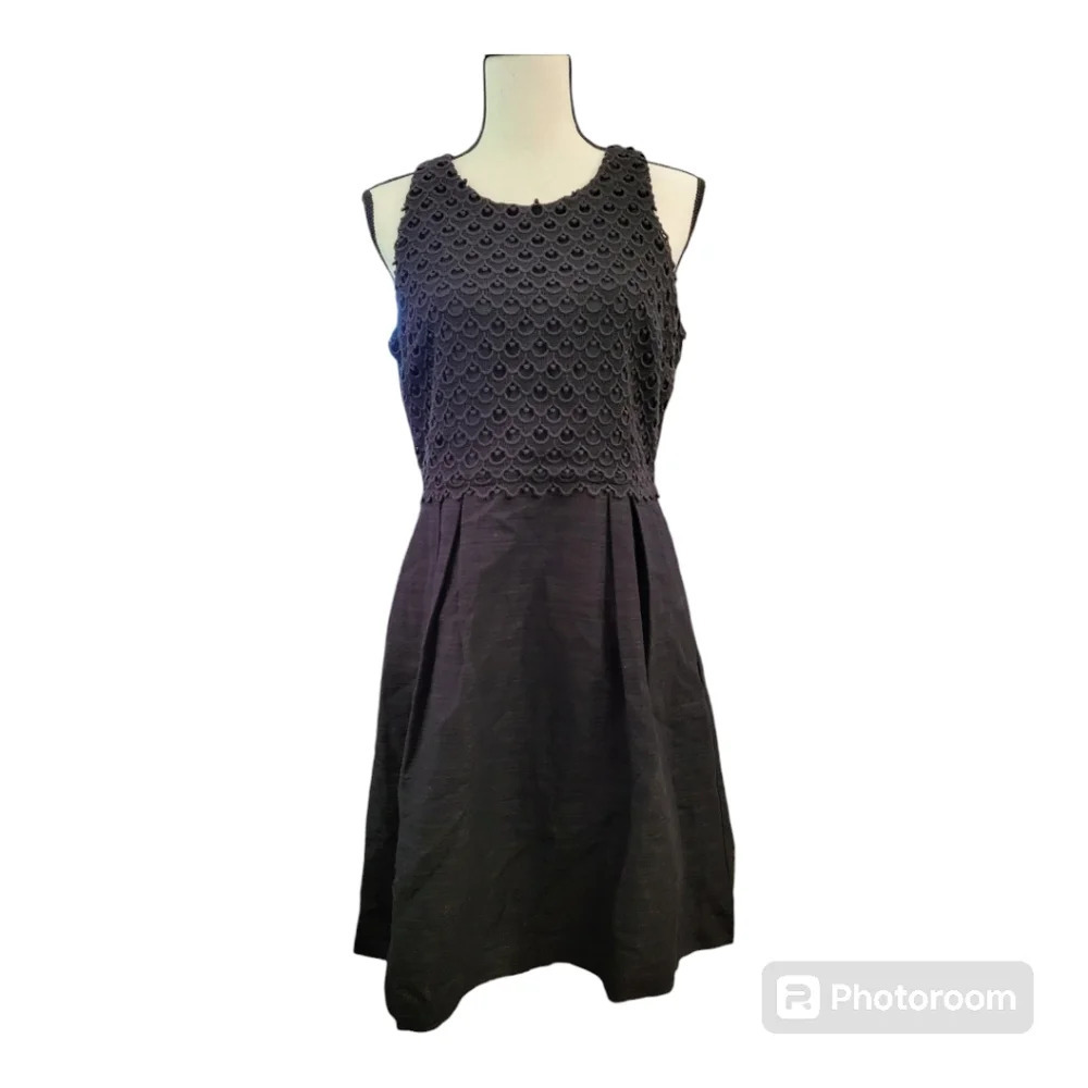 Loft fit and flare dress Womens Size‎ 6 Little Black Dress